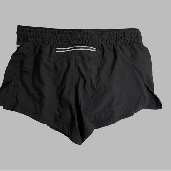FABLETICS Hali run shorts 3.5” with liner Large - Picture 2 of 7